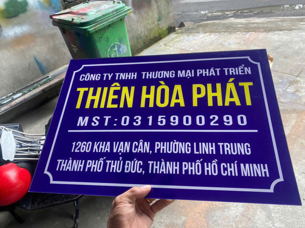 Bảng mica công ty