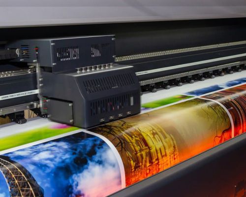 Xưởng In Decal Phú Quý Thủ Dầu Một: In Nhanh – Thi Công Dán Kính, Dán Xe, Dán Bảng Hiệu